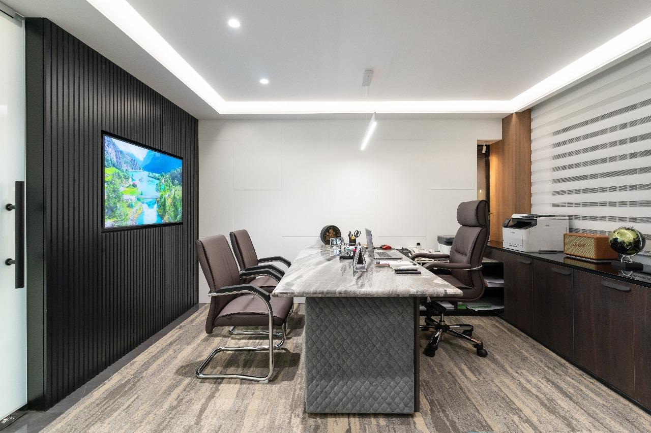 NorthWest Aviation- A Vibrant Office Interior - Image 8